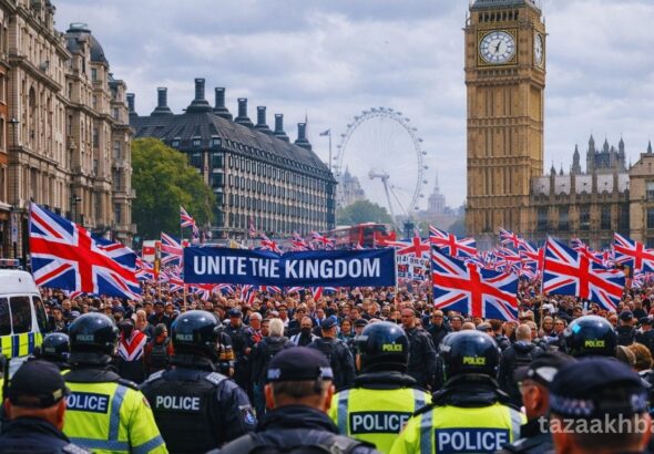 सेंट्रल लंदन में ब्रिटेन प्रदर्शन 2026 के दौरान 'यूनिट द किंगडम' मार्च और पुलिस सुरक्षा